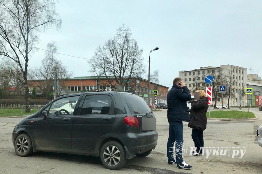 ДТП на Октябрьском (ФОТО)