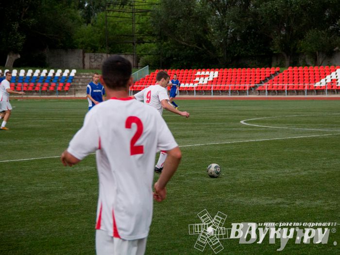 Футбольный матч «Экспресс-2» — «КПРФ»