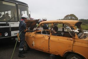 В Пскове прошла тренировка по ликвидации последствий ДТП (ФОТО)