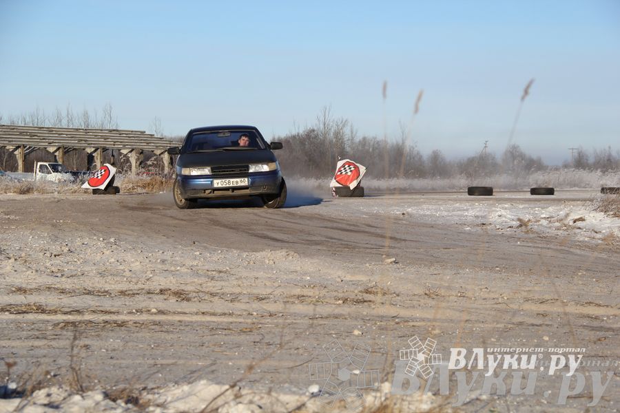 VI этап первенства Великие Луки - Новосокольники по автомобильному многоборью