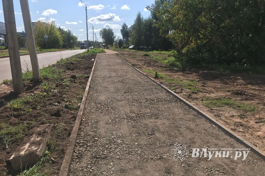 На ул. Пескарёва наконец появится тротуар (ФОТО)