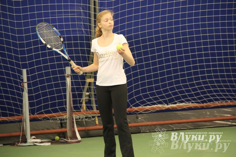 В СК «Ника» проходит открытый городской турнир по большому теннису (фото)