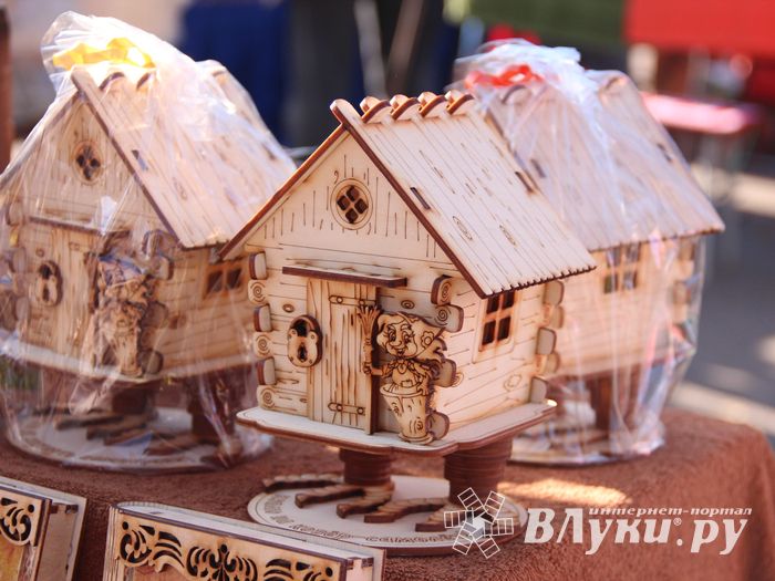 Торговая ярмарка «Осень-2016» прошла в Великих Луках (ФОТО)