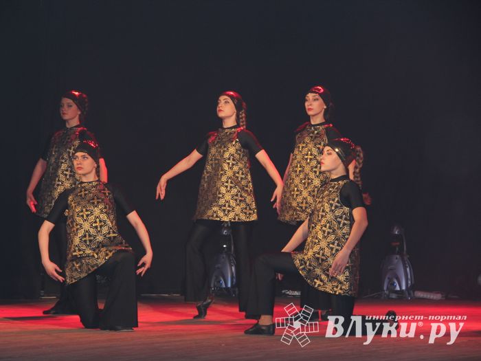 18 мая состоялся юбилейный концерт коллектива мажореток «Золотые погоны» (ФОТО)