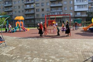 В Великих Луких благоустроили сквер на ул. Жукова (фото)