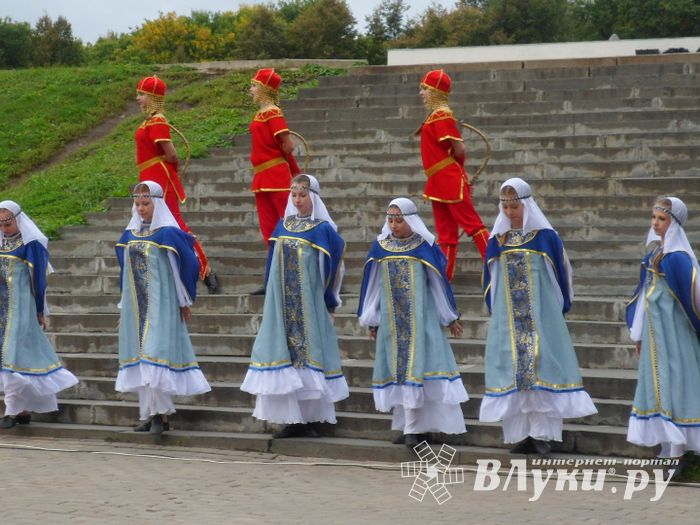 Великие Луки встретили олимпийских чемпионов (ФОТО)