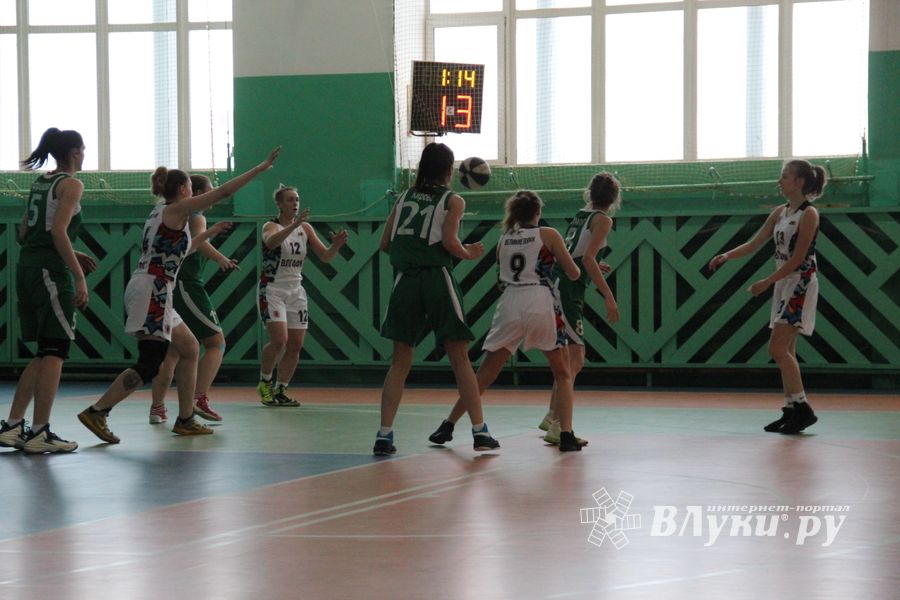 В Великих Луках прошли игры АСБ высшего дивизиона «Северо-Запад» среди женских команд (ФОТО)