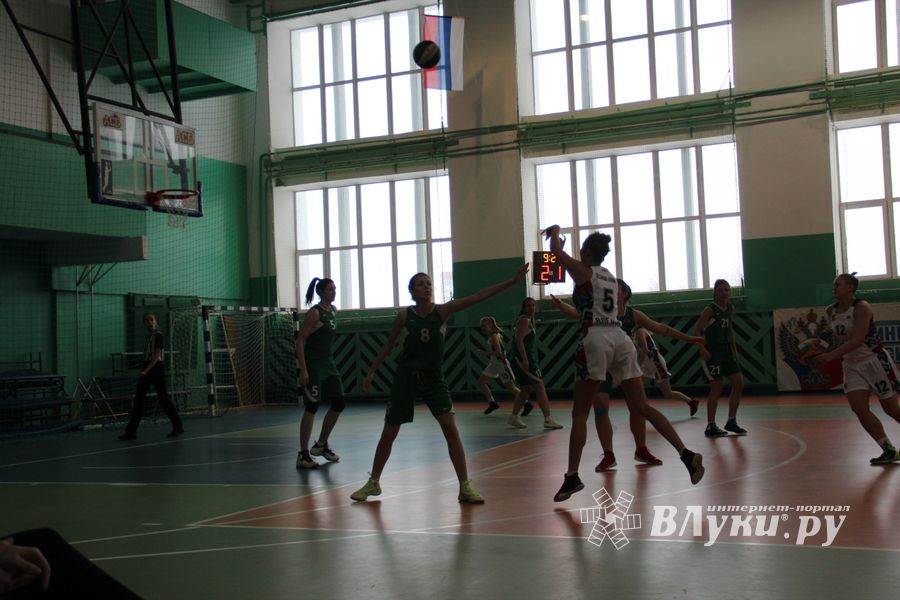 В Великих Луках прошли игры АСБ высшего дивизиона «Северо-Запад» среди женских команд (ФОТО)