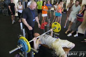 Народный жим в «С-Фитнес»