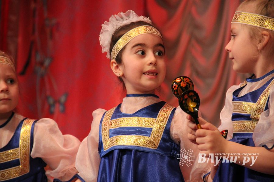 В Великих Луках прошёл «Танцевальный круговорот» для самых юных танцоров (ФОТО)