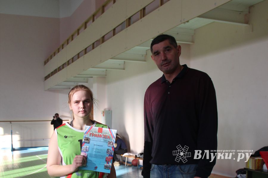 Велуколучанки стали победителями на Традиционном турнире по баскетболу (ФОТО)