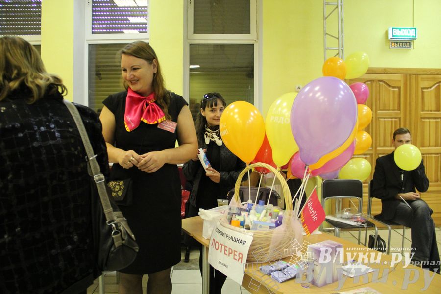 Выставка-ярмарка  «Волшебный сундучок»