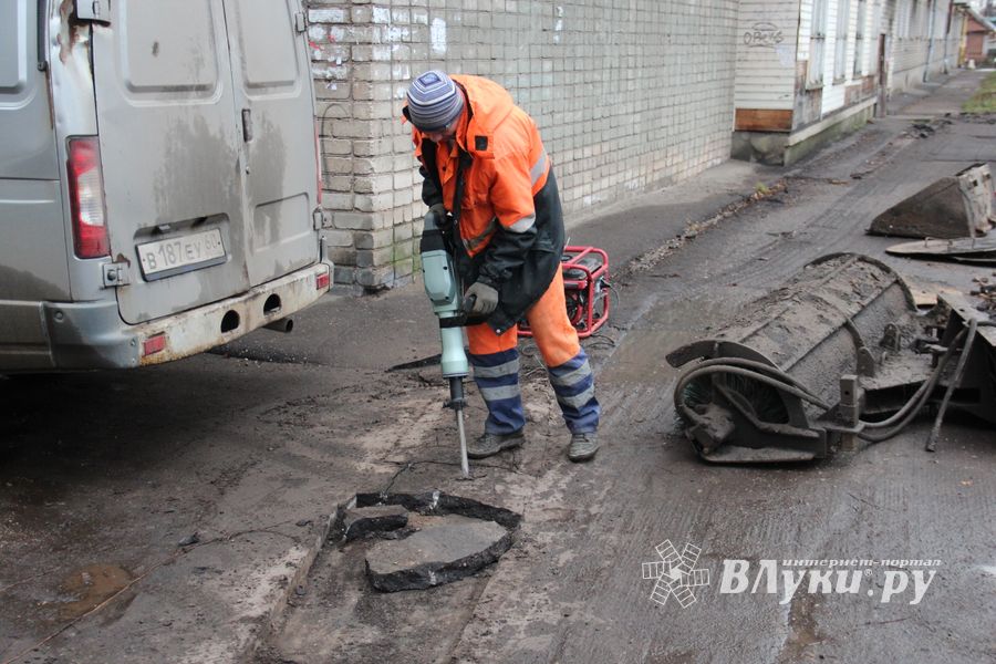 Улица Зенцовская закрылась для движения (ФОТО)