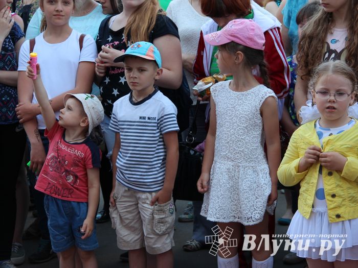 В Великих Луках прошел «День защиты детей» (ФОТО)