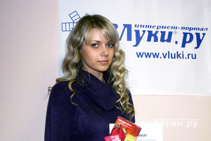 Первые участники «Новогодних фантов» на ЛукиFM стали обладателями призов от ВЛуки.ру