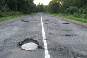 Ремонт дорог в Псковской области — «заплевать» и нарисовать (ФОТО)