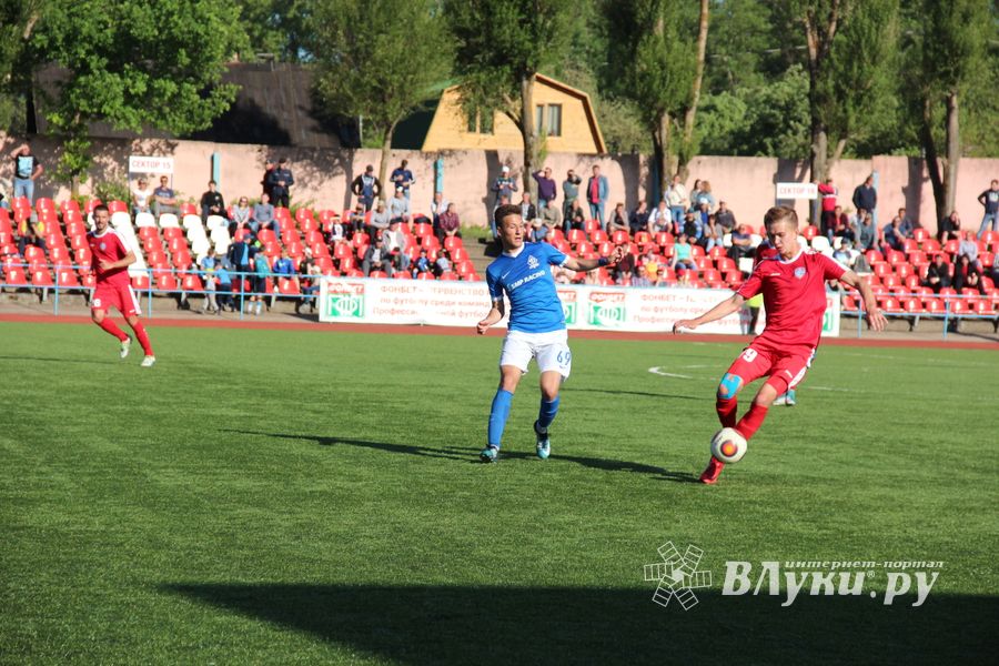 Великолучане проиграли последний домашний матч дебютного сезона (ФОТО)