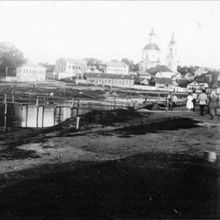 Вид на правый берег реки Ловати – Никольская церковь. 1936 год.