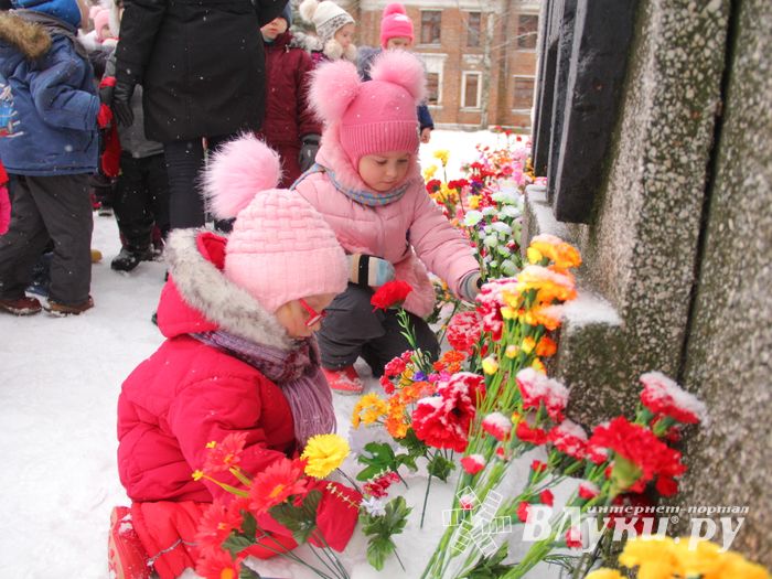 ​Юные великолучане отдали дань памяти героям-железнодорожникам (ФОТО)