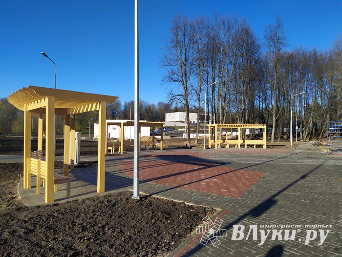 В парке «Петровском» появились перголы (ФОТО)