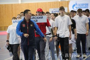 В Великих Луках состоялось открытие Чемпионата России по стрельбе из блочного и классического лука (фото)