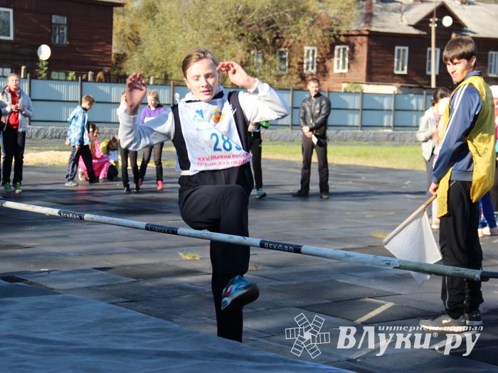 «Шиповка юных» среди великолукских школьников (фото)
