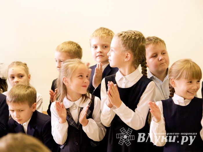 «Сказочные бои» прошли в великолукской школе № 13 (ФОТО)