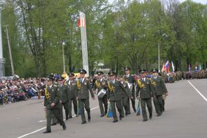В Великих Луках прошел Военный парад