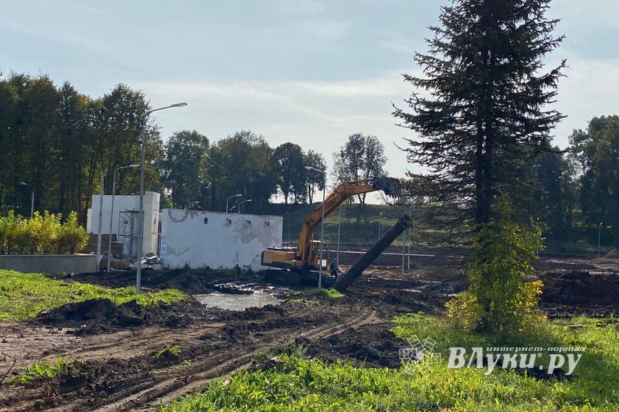 Новости со стройплощадки в Петровском парке (ФОТО)