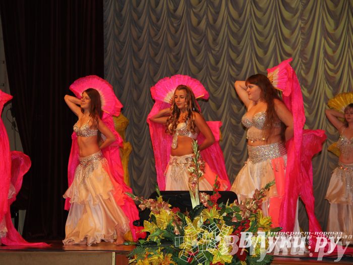 Танцевальный концерт «Восточные краски осени» прошел в музыкальной школе