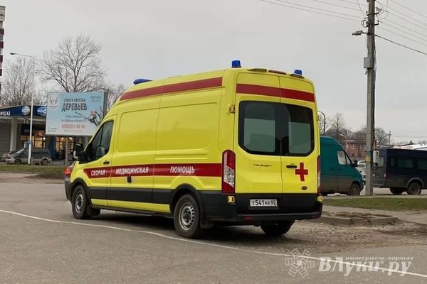 Несчастный случай с работником магазина произошел в Псковской области