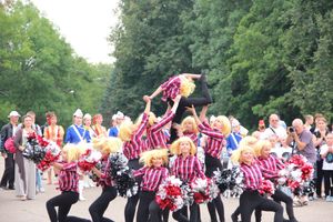 В Великих Луках проходит ​Международный фестиваль-конкурс среди мажореток и барабанщиц (ФОТО)