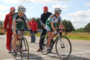 ВЛуки.ру: Состоялся Чемпионат и Первенство России среди девушек по велоспорту в парной гонке.