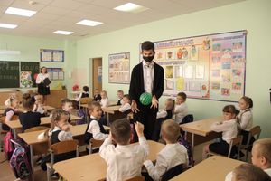 Юных великолучан посвятили в первоклассники (ФОТО)