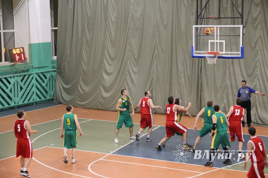 Баскетбол. Кубок города. "Экспресс" - Спартак" 