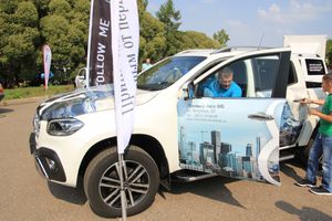 ​В Великих Луках в День Города прошла «Автовыставка 2018 - ЛЕТО» (ФОТО)