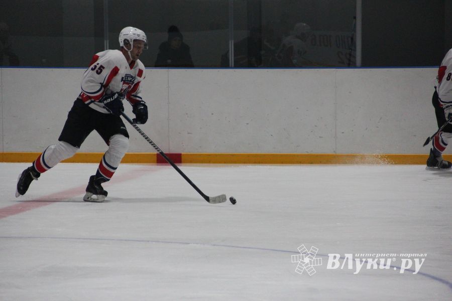 Уверенная победа «Экспресса» на ледовой арене (ФОТО)