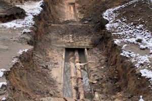 В Великих Луках восстанавливают теплоснабжение на улице Зенцовской (ФОТО)