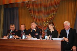 Накануне Дня матери состоялась встреча руководства УМВД России по Псковской области с матерями сотрудников полиции (фото)