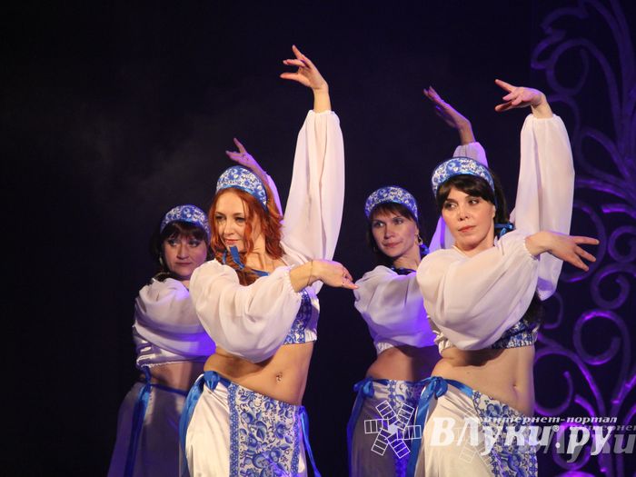 В ДК им. Ленина состоялся отчетный концерт студии восточного танца «Восточные сладости» (фото)