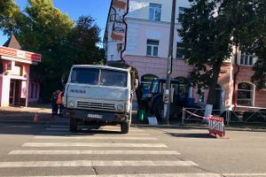 На пр-те Ленина произошёл прорыв трубы водоснабжения (ФОТО)