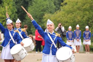 В Великих Луках проходит ​Международный фестиваль-конкурс среди мажореток и барабанщиц (ФОТО)