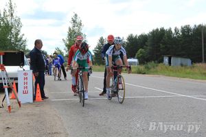 ВЛуки.ру: Состоялся Чемпионат и Первенство России среди девушек по велоспорту в парной гонке.