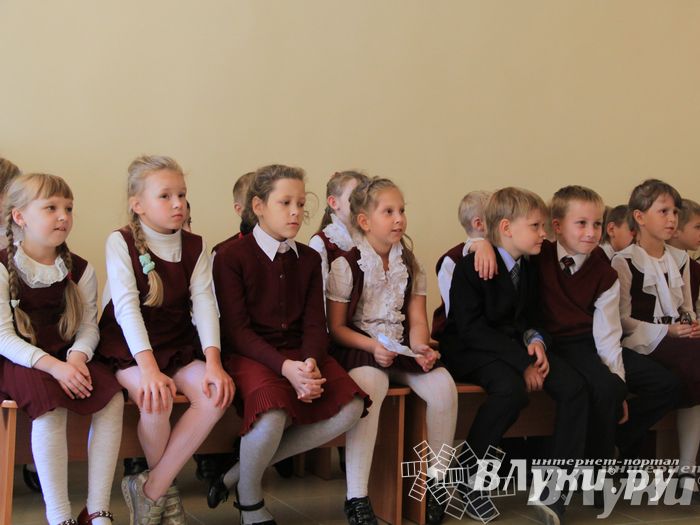 Великолукских лицеистов посвятили в «Маленькие мастера»