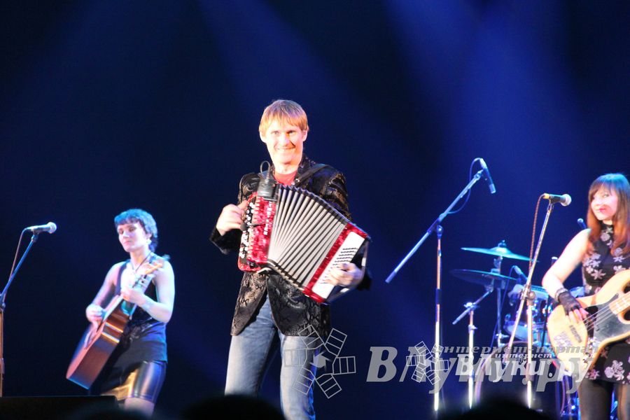 Концерт Евгения Григорьева прошел в Великих Луках