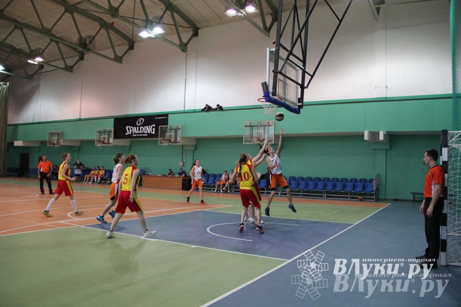 Команды ВЛГАФК стали лучшими на Чемпионате города по баскетболу (фото)