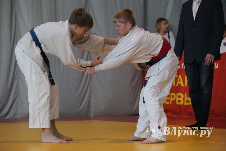 В Великих Луках прошли соревнования по дзюдо (ФОТО)