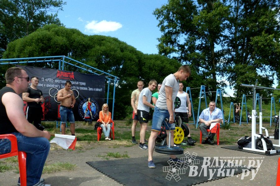 В Великих Луках прошел Всероссийский олимпийский день (фото)