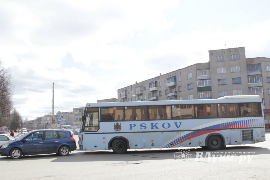 В Великих Луках произошло ДТП (фото)