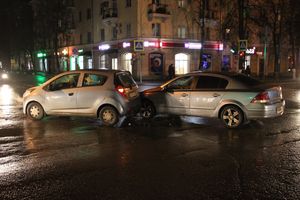 ДТП на перекрёстке Ленина-Зверева (ФОТО)